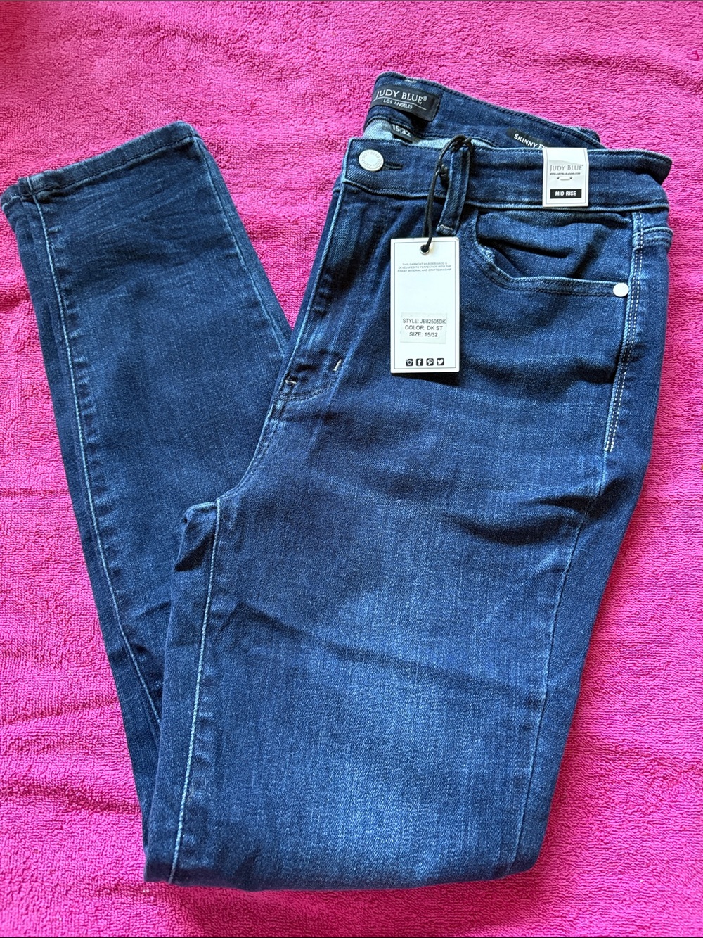 Judy Blue MidRise Indigo Stretch Skinny Jeans